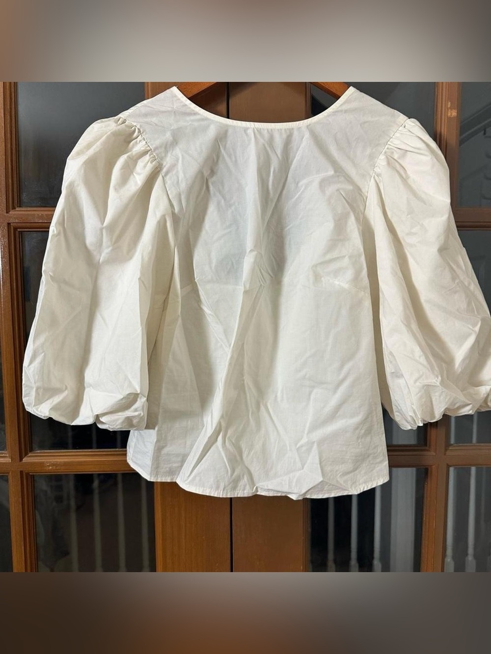 H&M puffy sleeve cream blouse